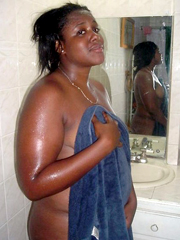 Beautiful juicy black mommy wet after a..